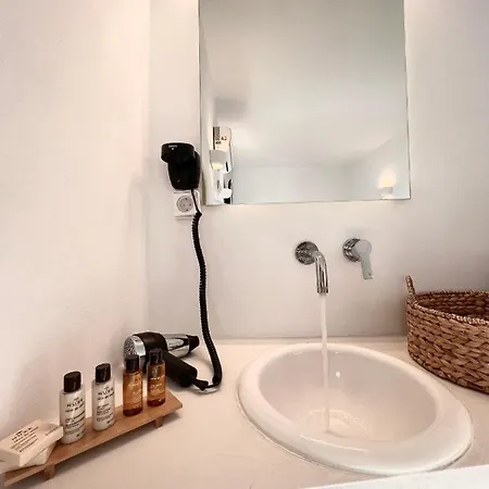 Esmi Santorini * Imerovigli (Santorini)