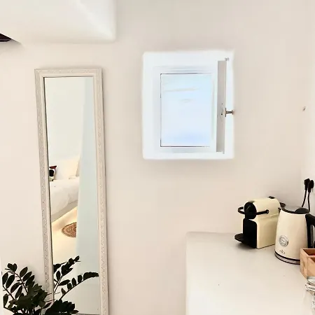 Holiday home Esmi Santorini *