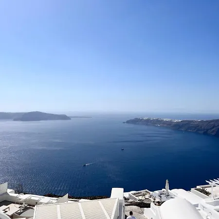 Esmi Santorini Casa de Férias *