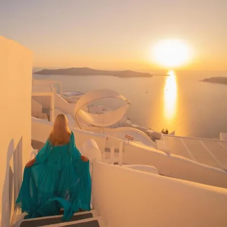 Esmi Santorini Casa de Férias *