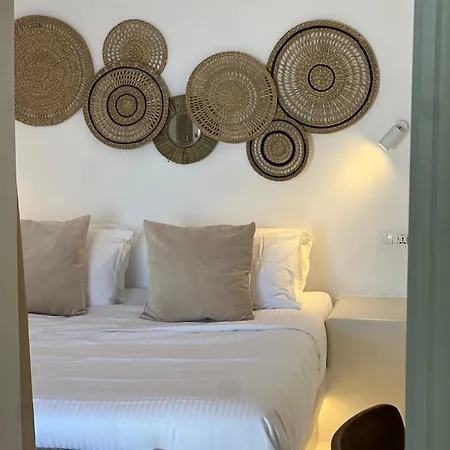 Esmi Santorini Holiday home