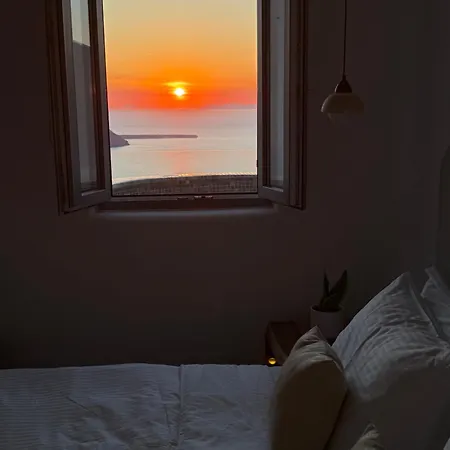 Esmi Santorini Сasa de vacaciones Imerovigli (Santorini)