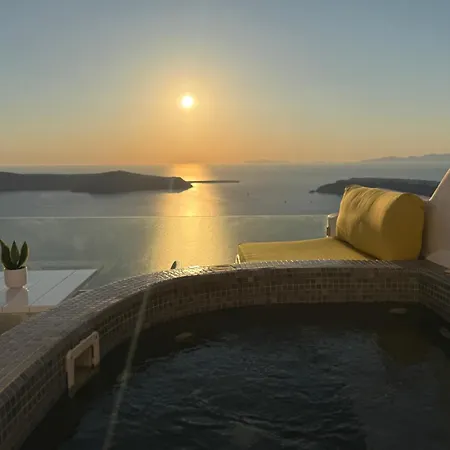Casa de Férias Esmi Santorini