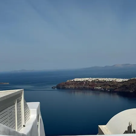 Esmi Santorini * Imerovigli (Santorini)