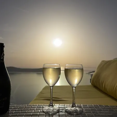 Esmi Santorini Casa de Férias Imerovigli (Santorini)