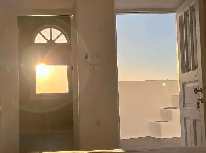 Esmi Santorini * Имеровигли