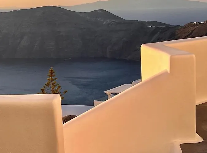 Дом отдыха Esmi Santorini