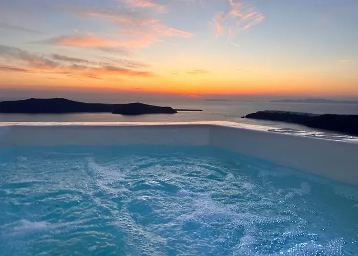 Esmi Santorini Имеровигли