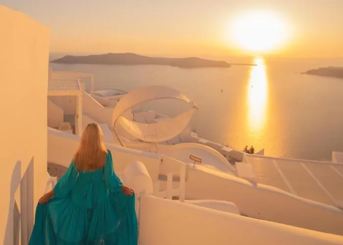 Esmi Santorini Дом отдыха *