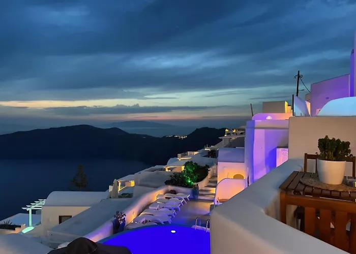 Esmi Santorini Дом отдыха *