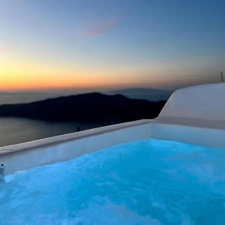 Esmi Santorini * Imerovígli